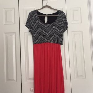 Short Sleeve Black and Pink Maxi Dress